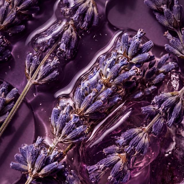 Sheridan Ambra Candle - Italian Lavender & Amber