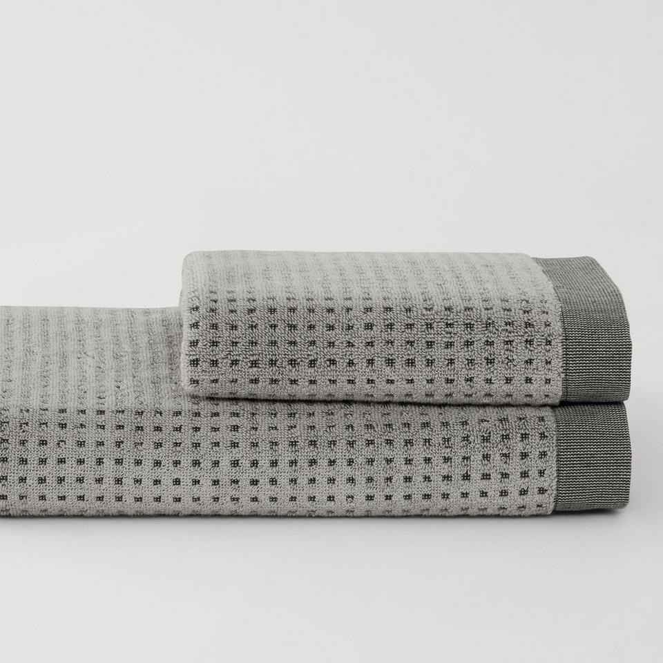 Cyrus Towel Collection