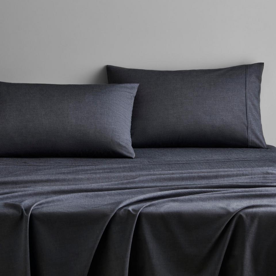 Reilly Fitted Sheet in Carbon