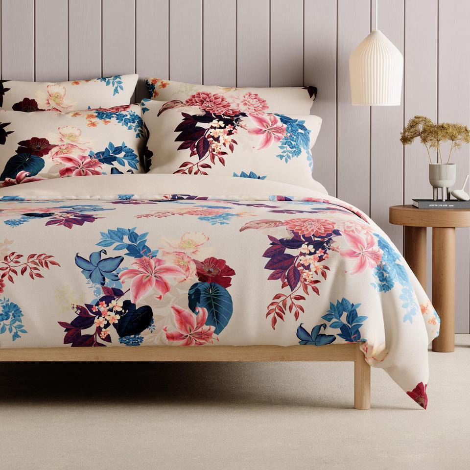 Sheridan Solarys Quilt Cover Set