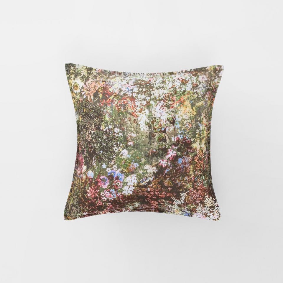 Sheridan Abbotson Linen Blume Cushion
