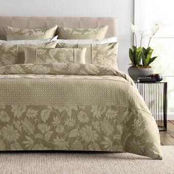 Sheridan Angelis Quilt Cover Set (reed)