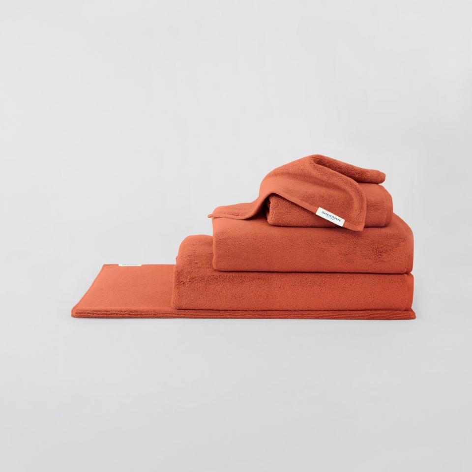 Sheridan Aven Towel Collection