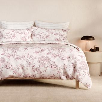 Sheridan Bristo Quilt Cover Set (Rosewood)