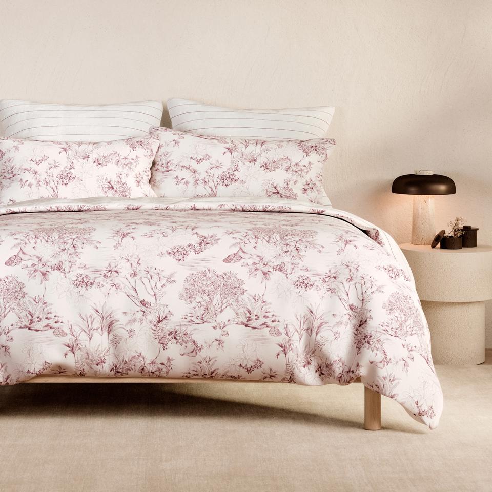 Bristo Quilt Cover Set in Rosewood