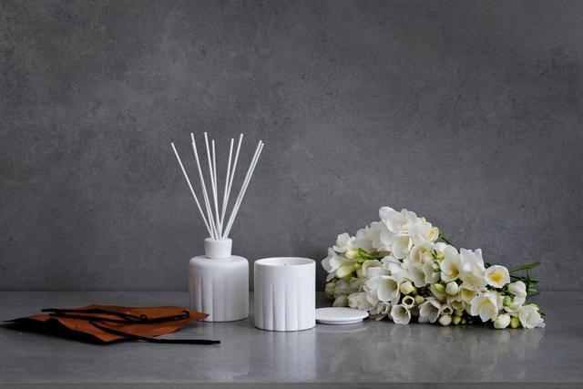 Sheridan Cashmere Candle White