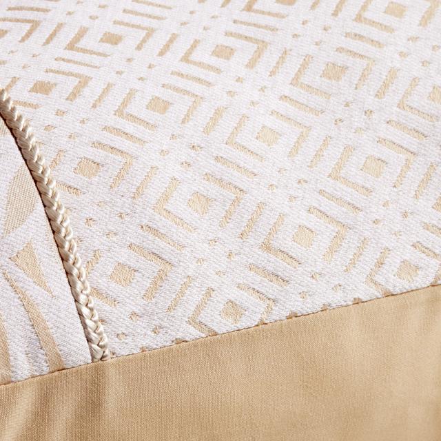 Sheridan Erena Breakfast Cushion