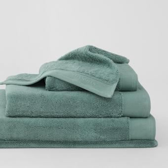 Sheridan Eris Soft Luxury Towel Collection (sea green)