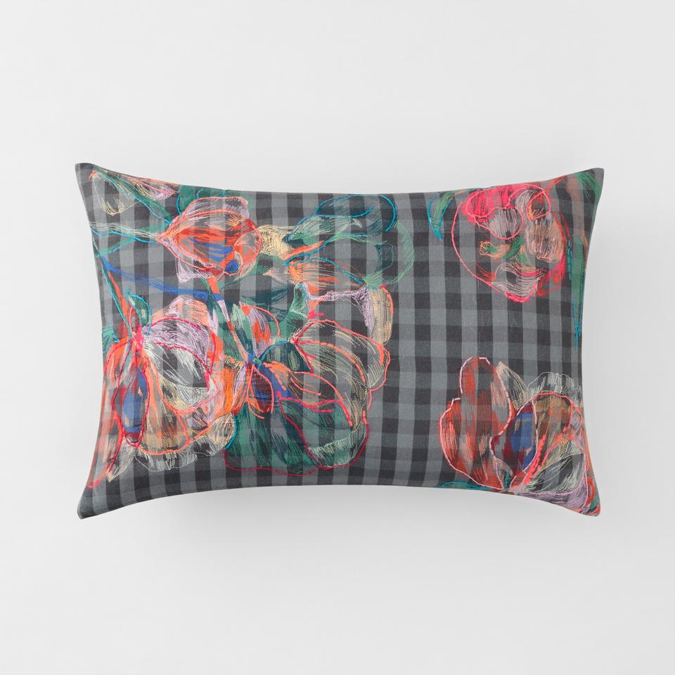 Sheridan Essie Breakfast Cushion