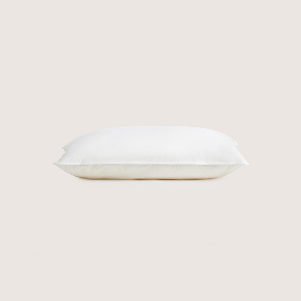 Sheridan Everyday Luxury Medium Pillow