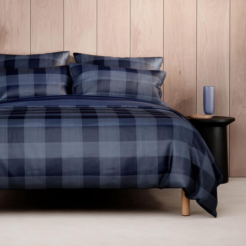 Harten Quilt Cover Set in Midnight