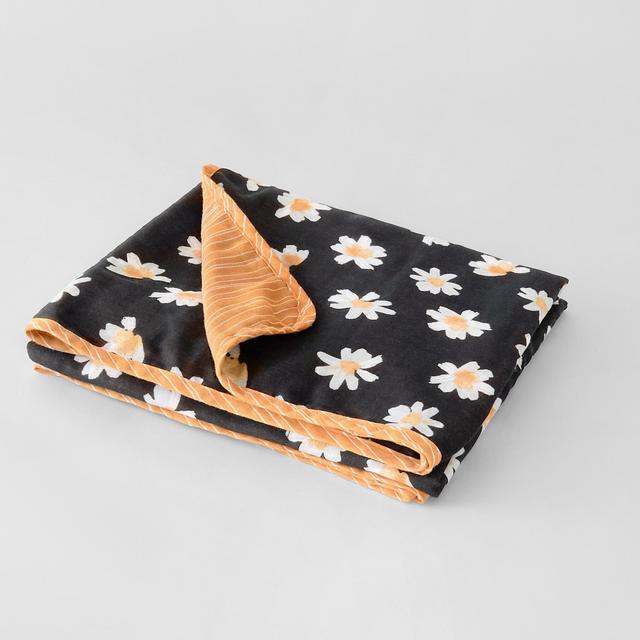 Keelan_Ebony_Baby-Blanket_Swatch