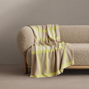 Sheridan Ocie Throw (milk tea)