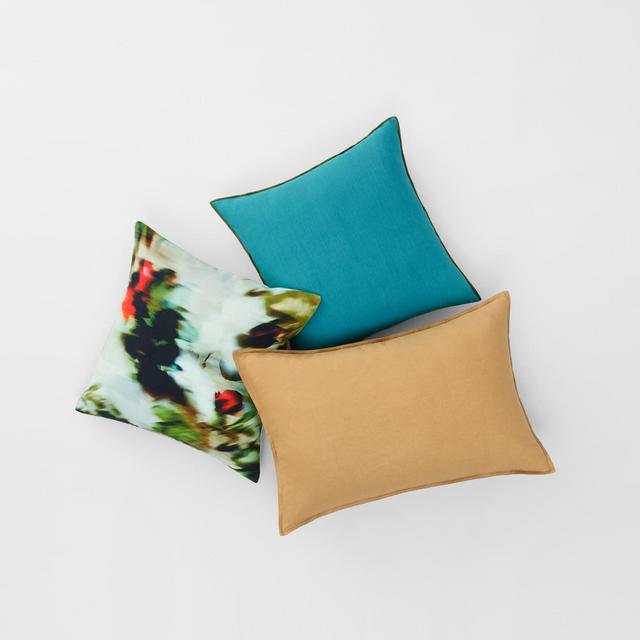Sheridan Ostan Cushion