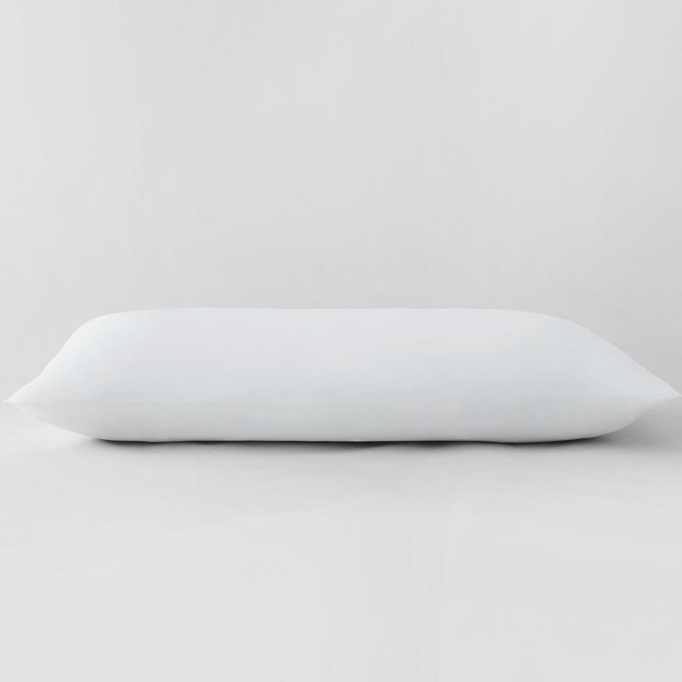 Sheridan Outlet King Medium Pillow