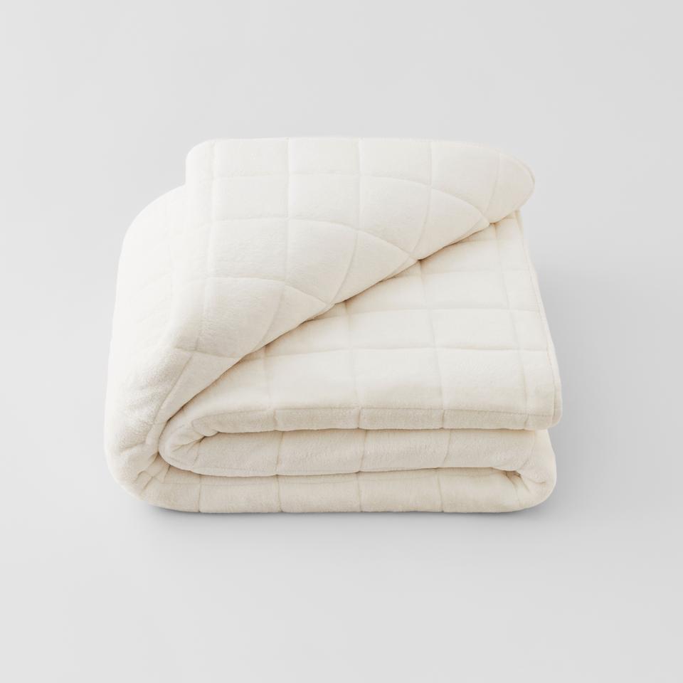 Sheridan Outlet Plush Quilted Blanket