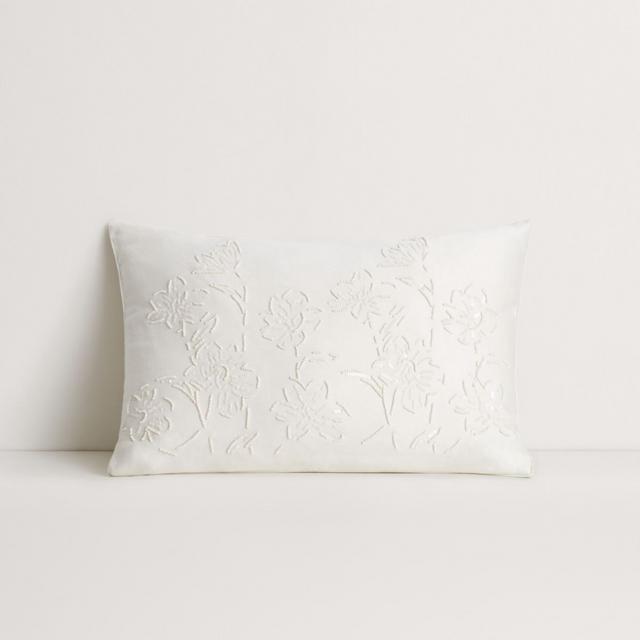 Sheridan Valetta Breakfast Cushion