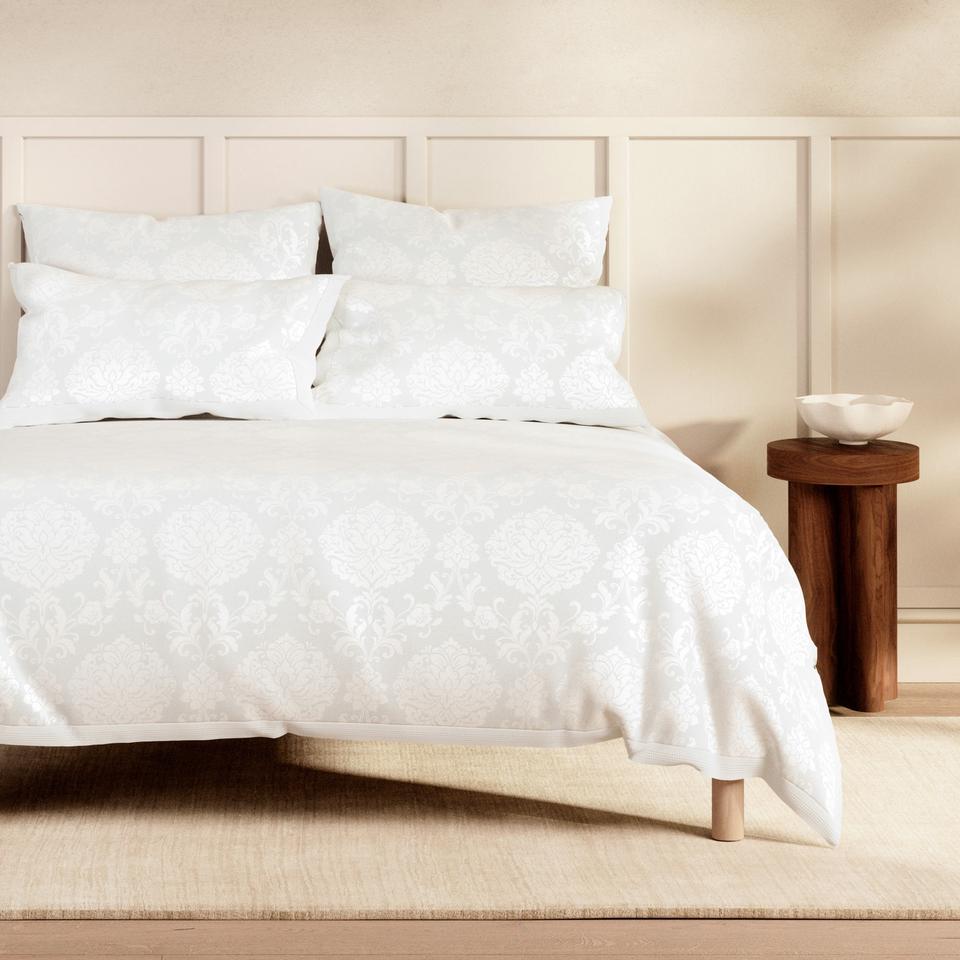 Verado Quilt Cover Set in White